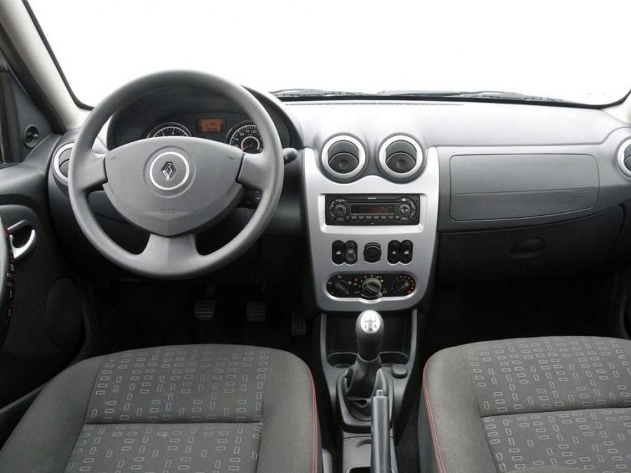  Renault Sandero Vibe 2010 года  (фото 2 из 3)